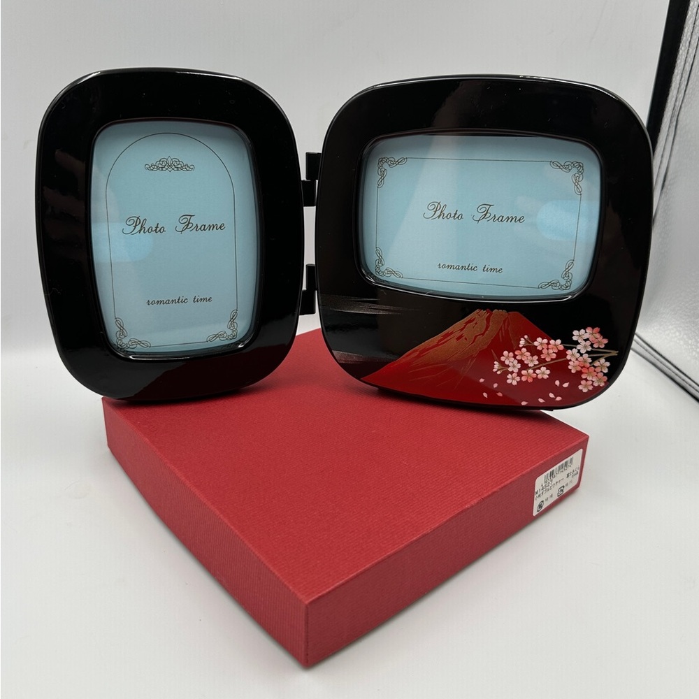 Oval Double-sided Black Japanese Photo Frame Feature Mount Fuji Cherry Blossoms